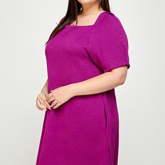 Textured PLUS Magenta Dress with POCKETS! - Picture 4 of 4